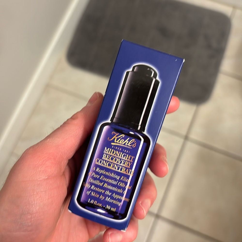 Kiehls midnight recovery oil